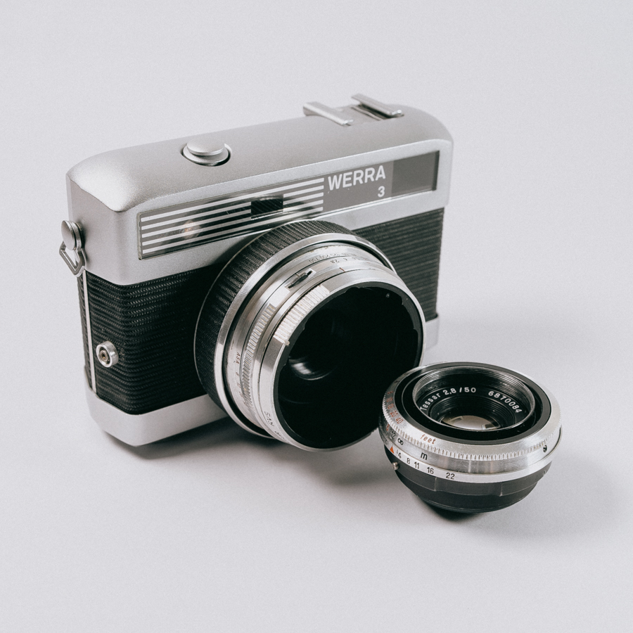 Photo showing the changeable lens